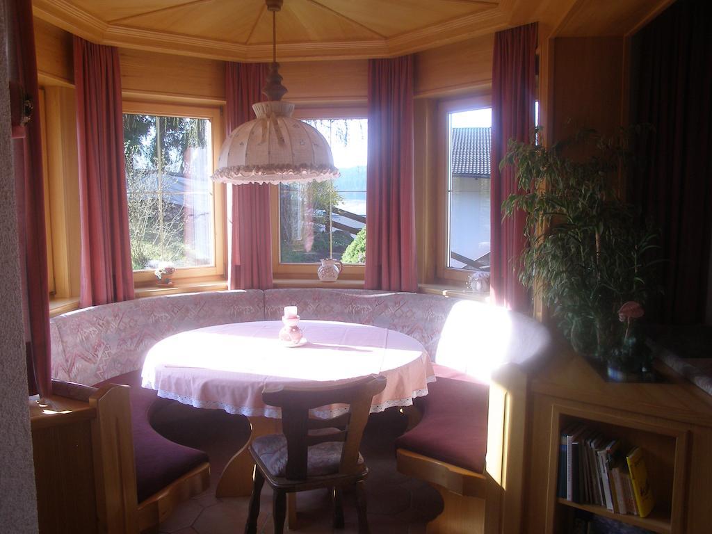 Haus Gschwendtner Hotel Пфарверфен Екстериор снимка