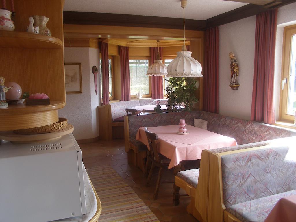 Haus Gschwendtner Hotel Пфарверфен Екстериор снимка
